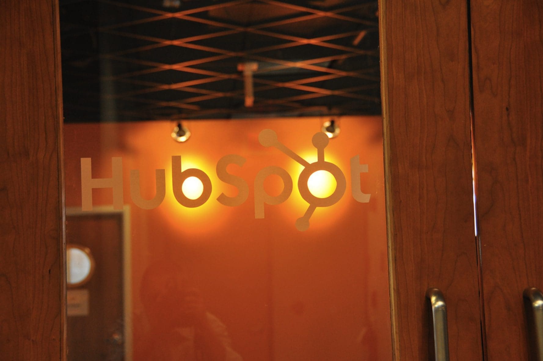 hubspot review: is it worth the money